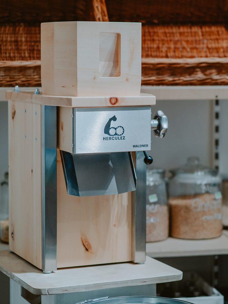 Ora d'Oro Flocken-Quetsche Flocken-Quetsche die Körner zu Flocken quetscht.